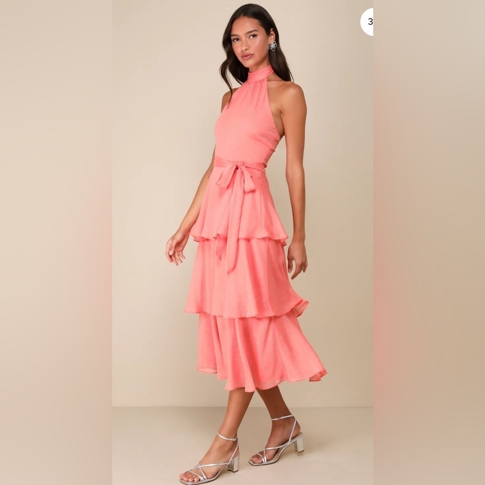 NWT Lulus tiered coral maxi dress open back halter neck size: small